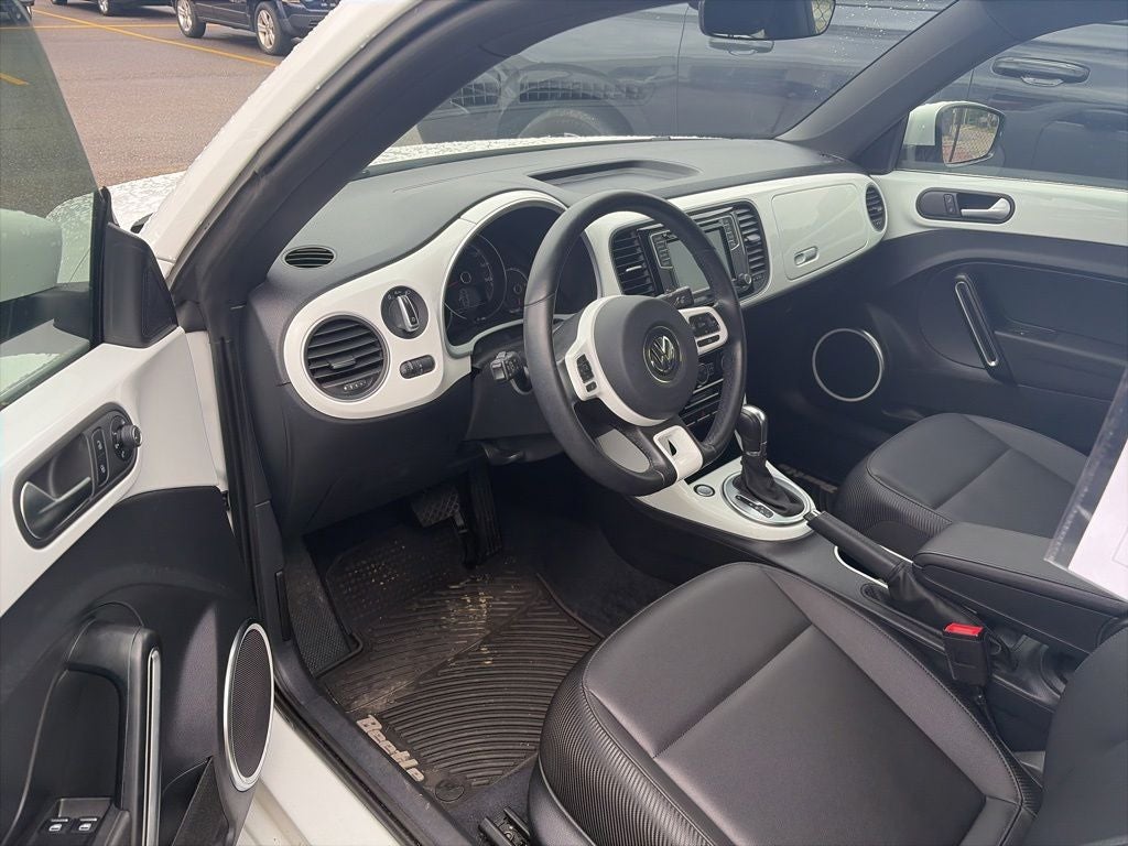 2019 Volkswagen Beetle 2.0T SE