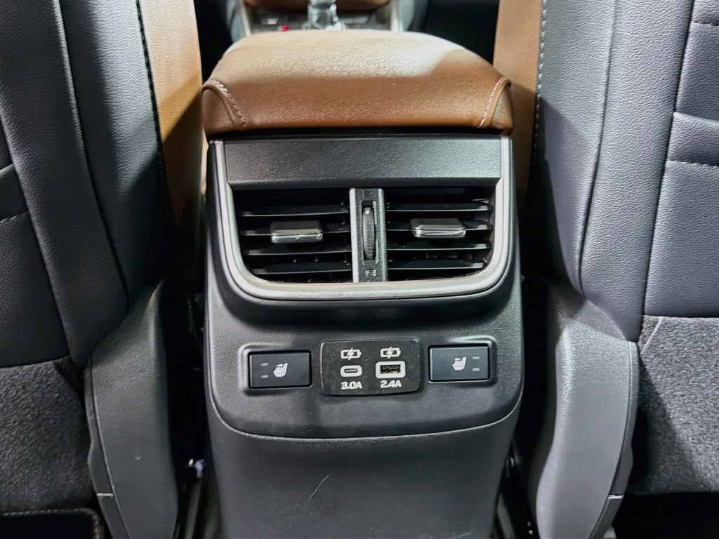 2025 Subaru Outback Touring XT