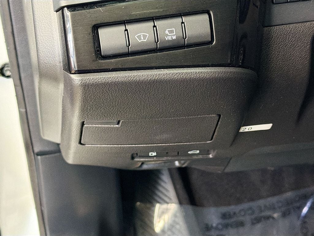 2024 Lexus ES 300h Luxury