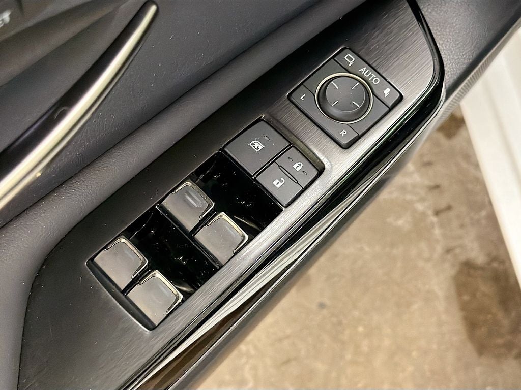 2024 Lexus ES 300h Luxury