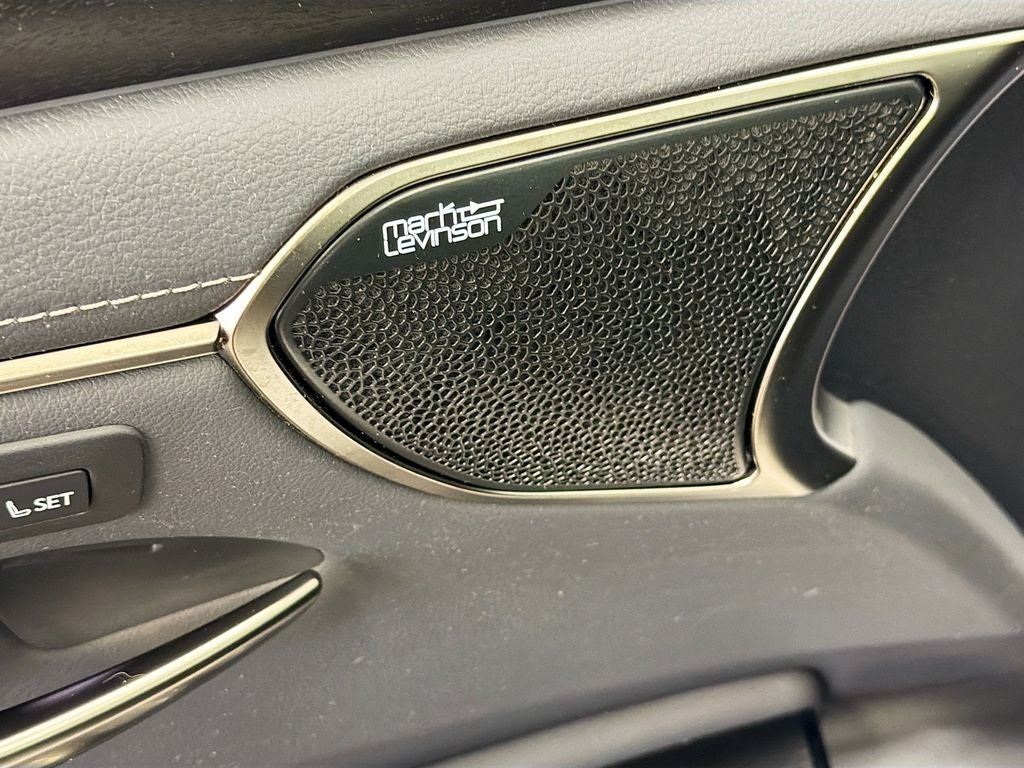 2024 Lexus ES 300h Luxury