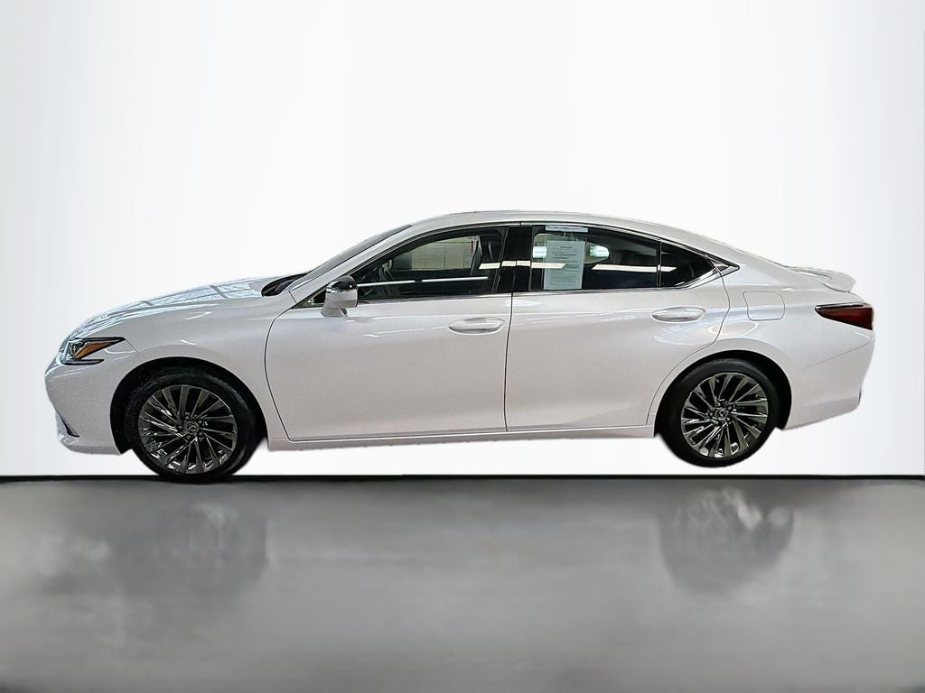 2024 Lexus ES 300h Luxury