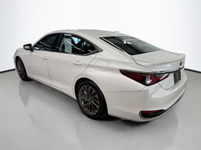 2024 Lexus ES 300h Luxury