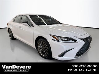 2024 Lexus ES 300h Luxury