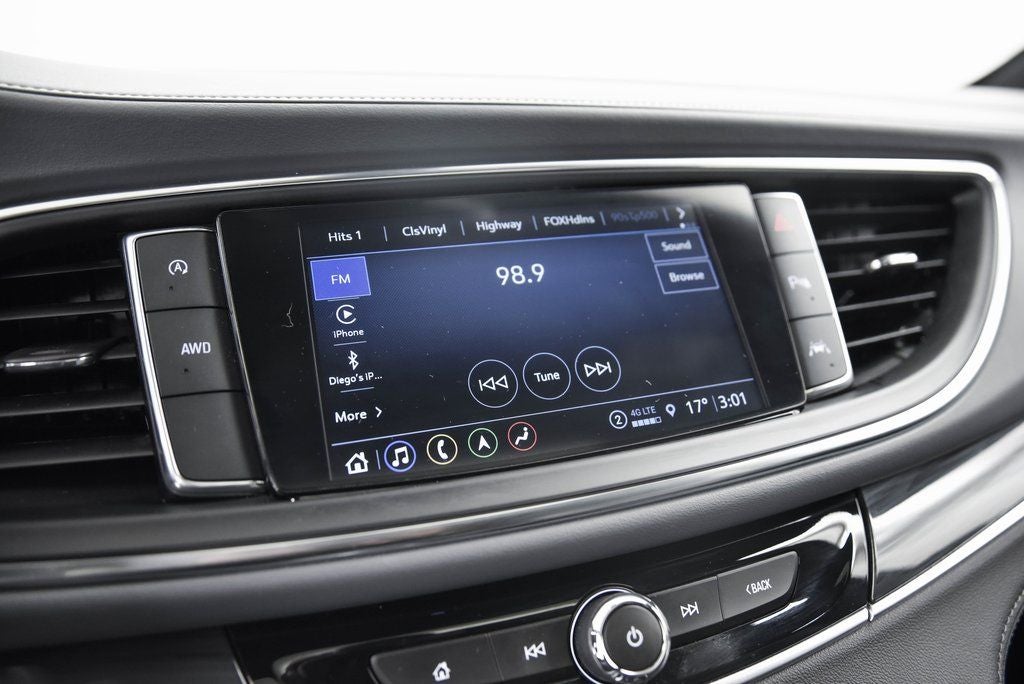 2023 Buick Enclave Essence