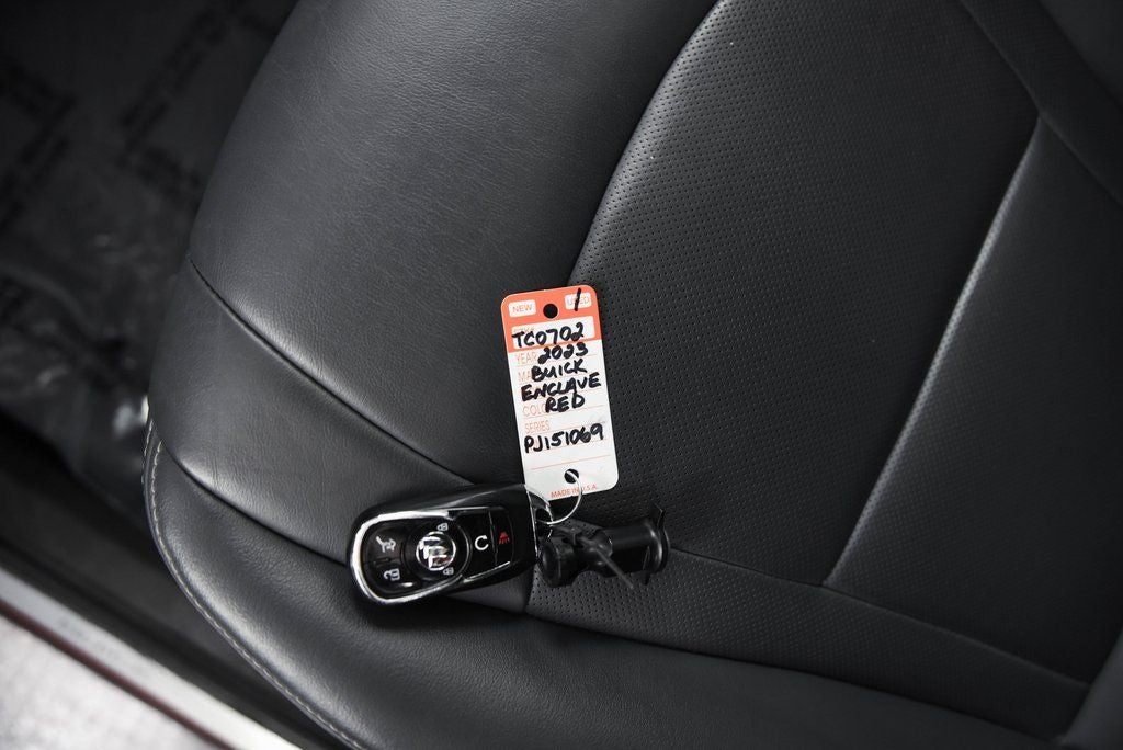 2023 Buick Enclave Essence