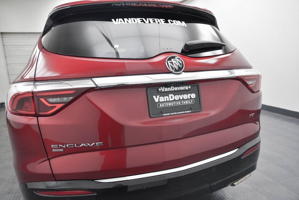 2023 Buick Enclave Essence