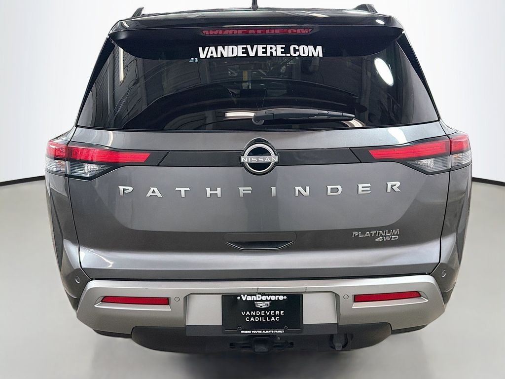 2024 Nissan Pathfinder Platinum