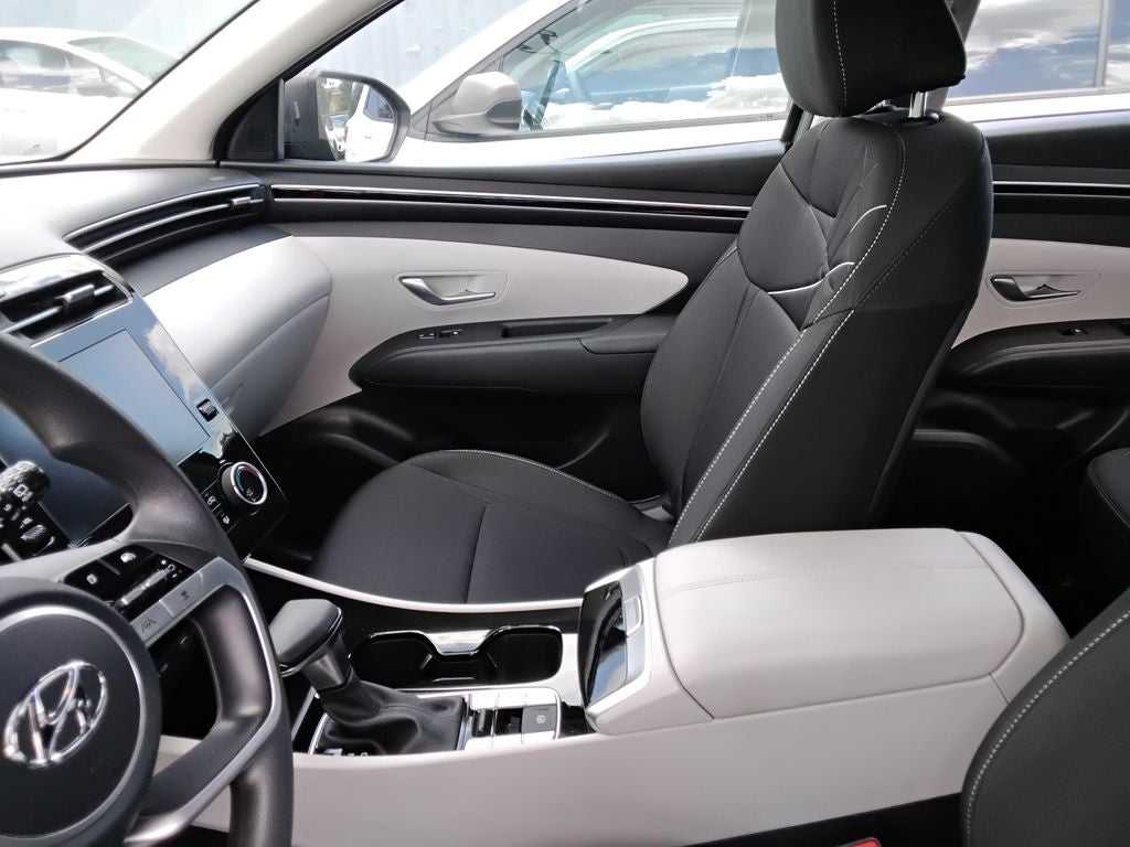 2023 Hyundai Tucson SE