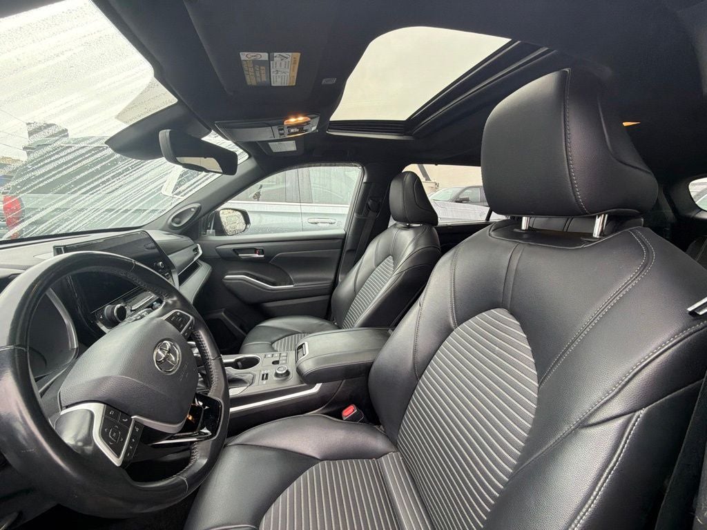 2023 Toyota Highlander XSE