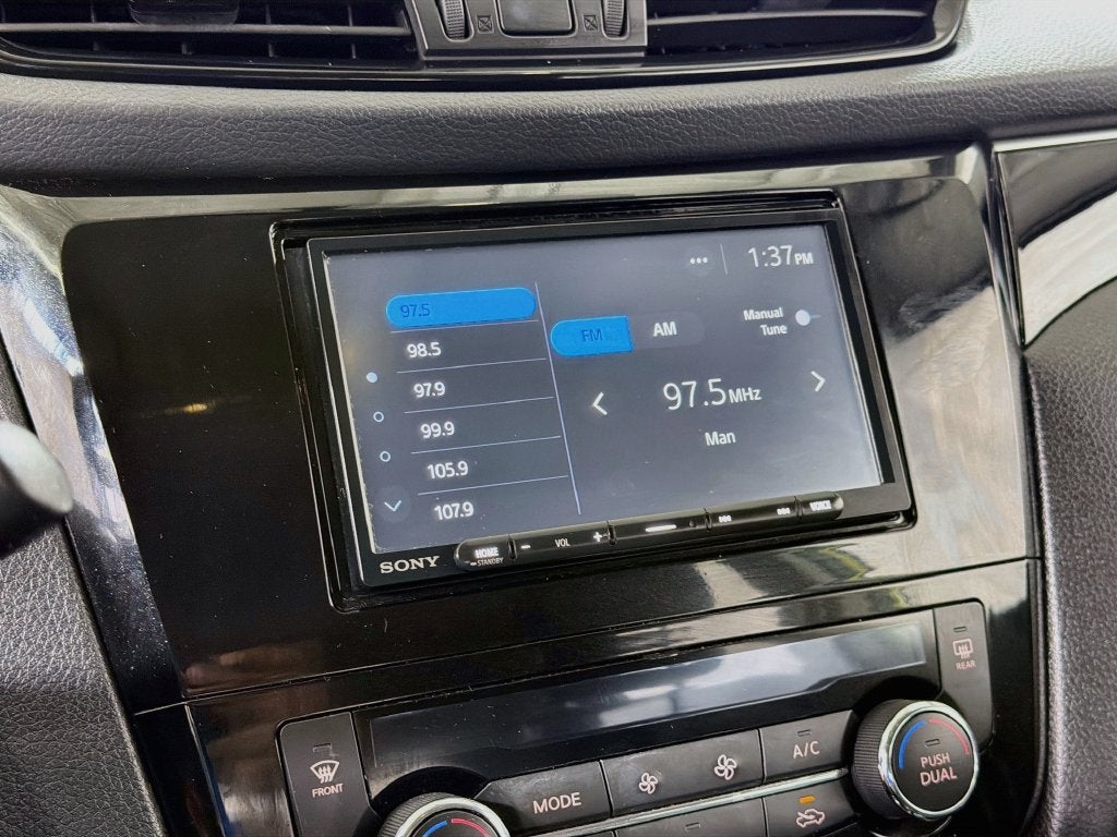 2017 Nissan Rogue Sport SL