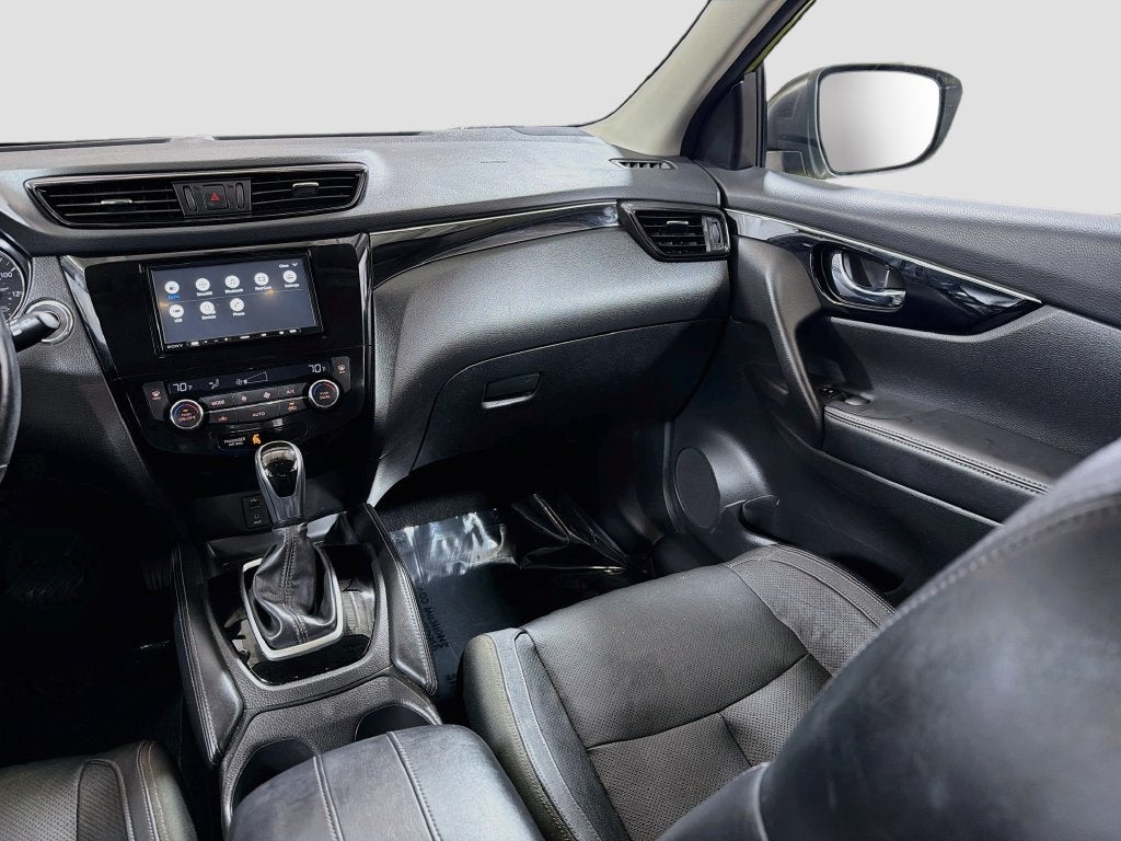 2017 Nissan Rogue Sport SL