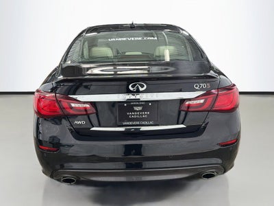 2016 INFINITI Q70 3.7X