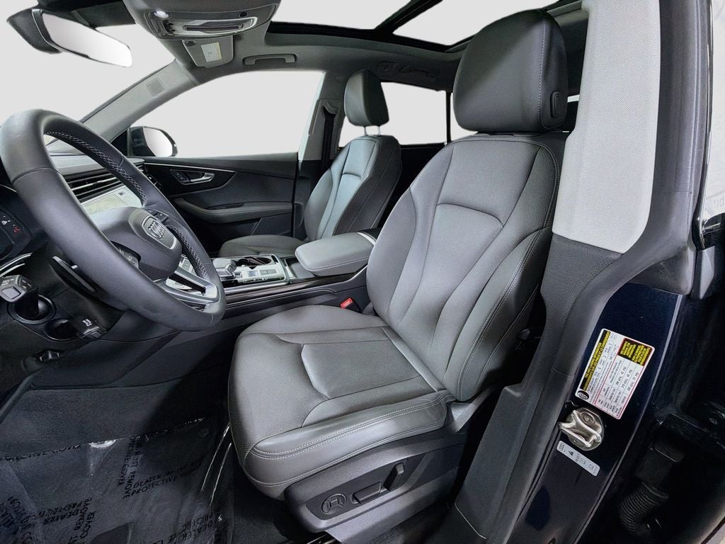 2025 Audi Q8 55 Premium Plus quattro