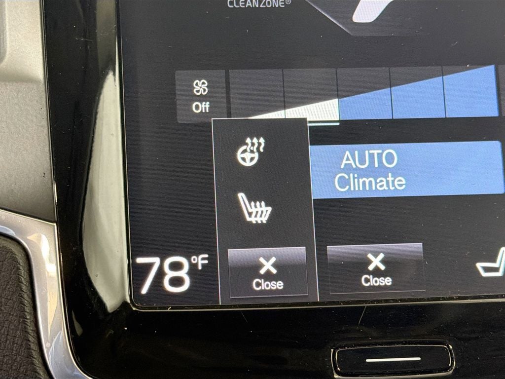 2019 Volvo XC90 T6 Momentum
