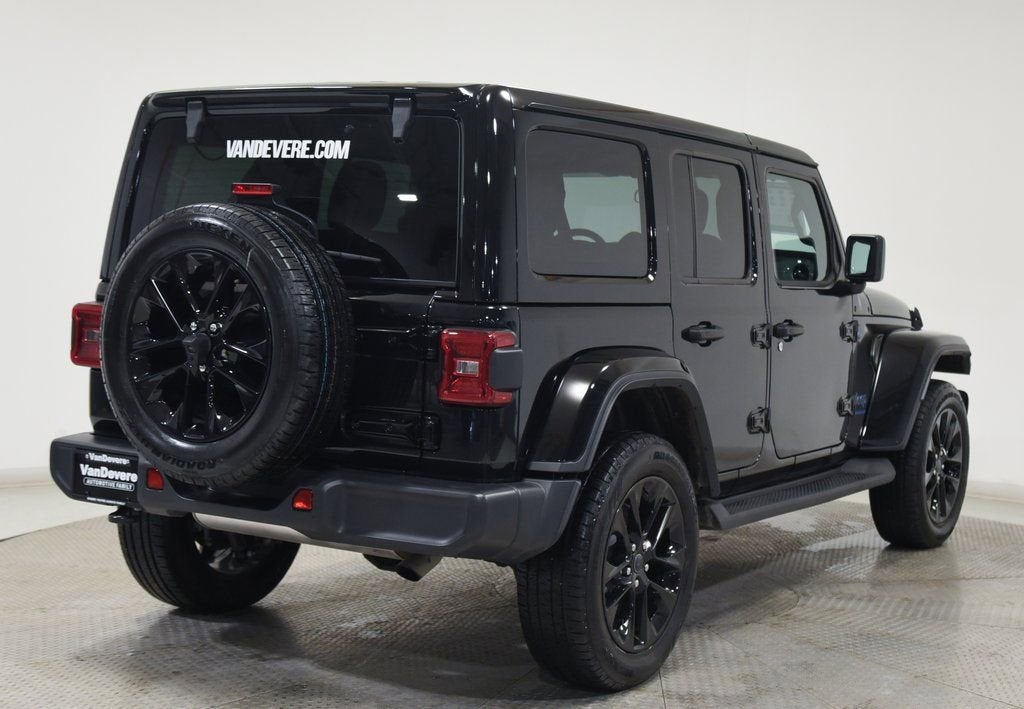 2025 Jeep Wrangler 4xe Sahara