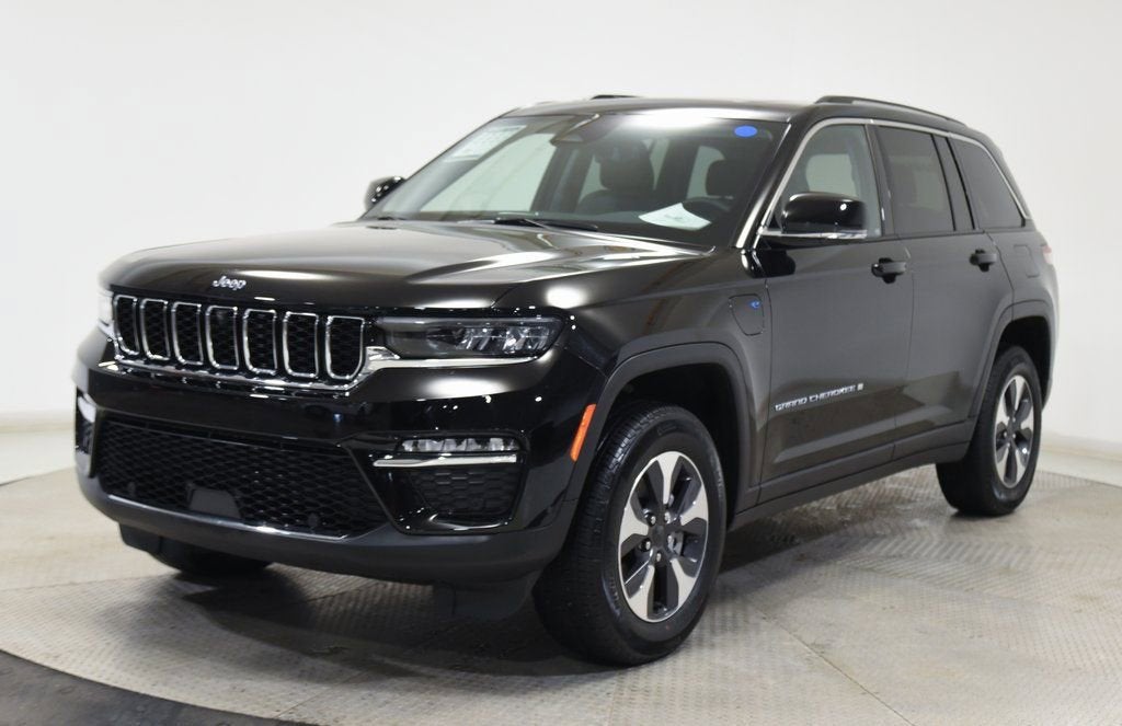 2022 Jeep Grand Cherokee 4xe BASE