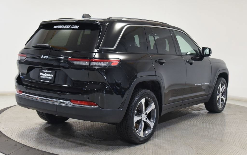2023 Jeep Grand Cherokee 4xe BASE