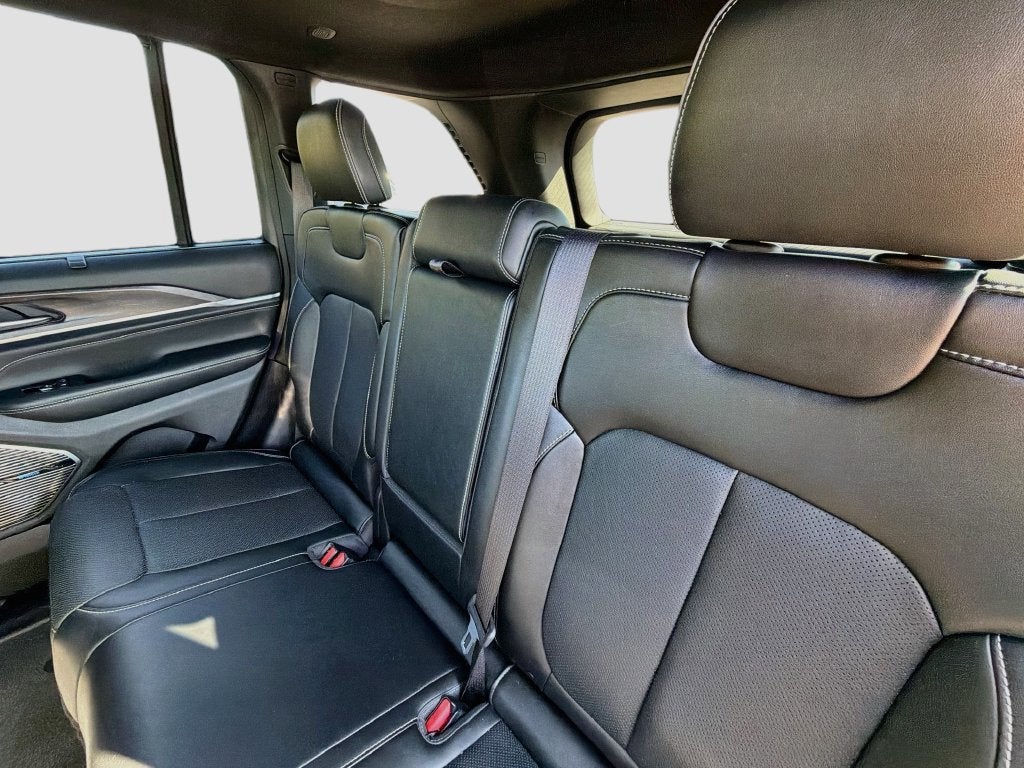 2023 Jeep Grand Cherokee 4xe Overland