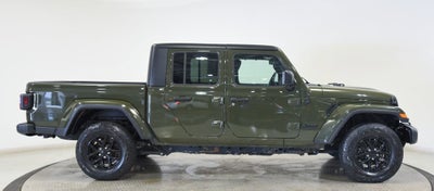 2022 Jeep Gladiator Altitude