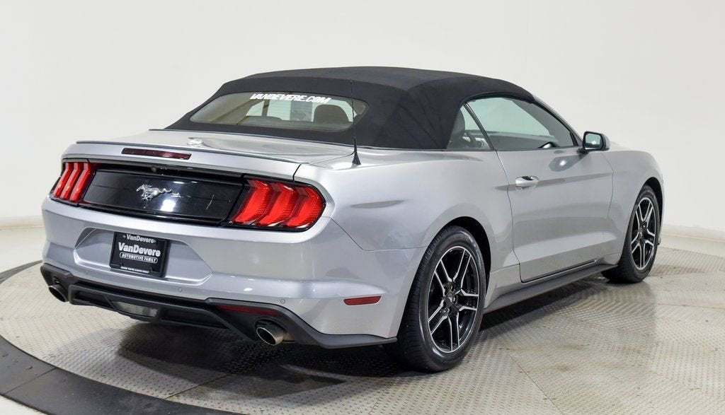 2022 Ford Mustang EcoBoost