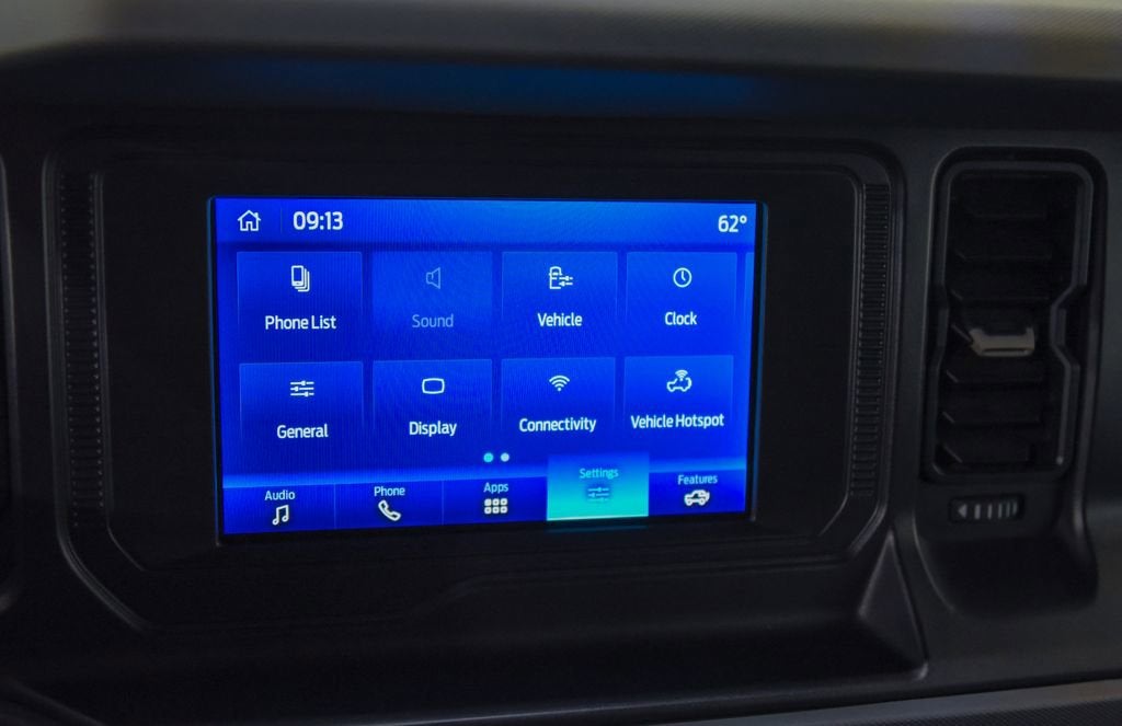 2023 Ford Bronco Base