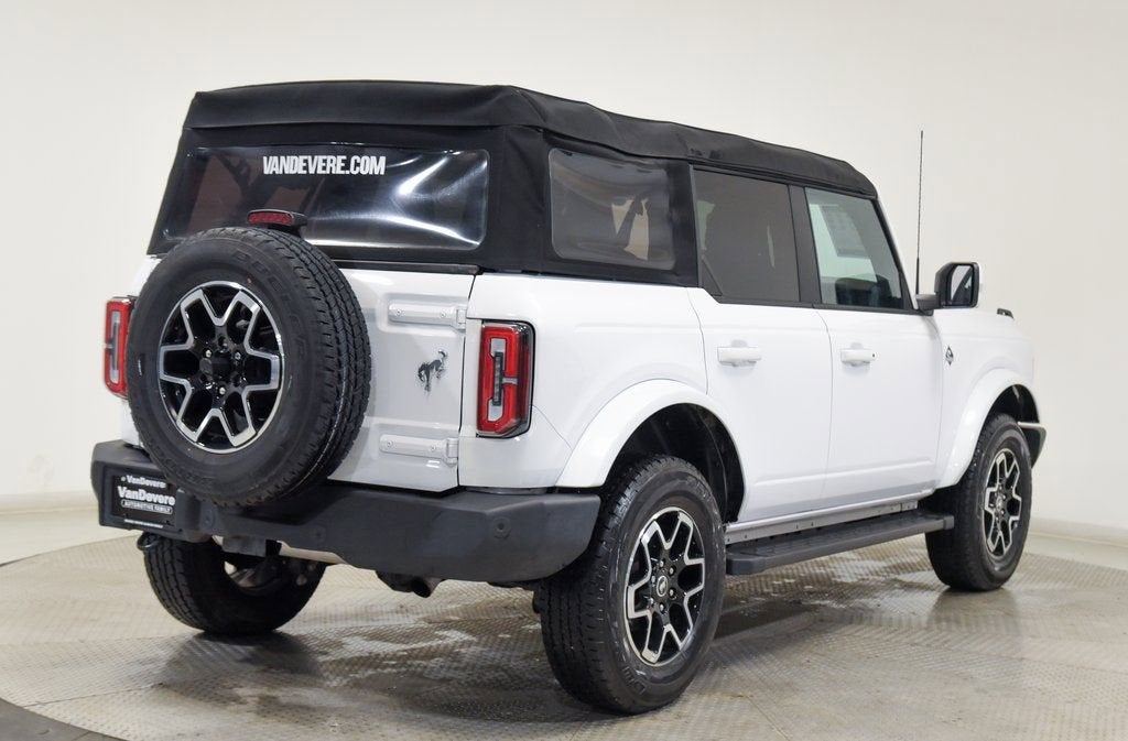2024 Ford Bronco Outer Banks
