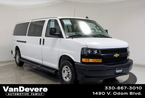 2023 Chevrolet Express Passenger 3500 1LS
