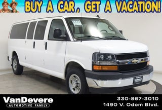 2017 Chevrolet Express Passenger 3500 LT