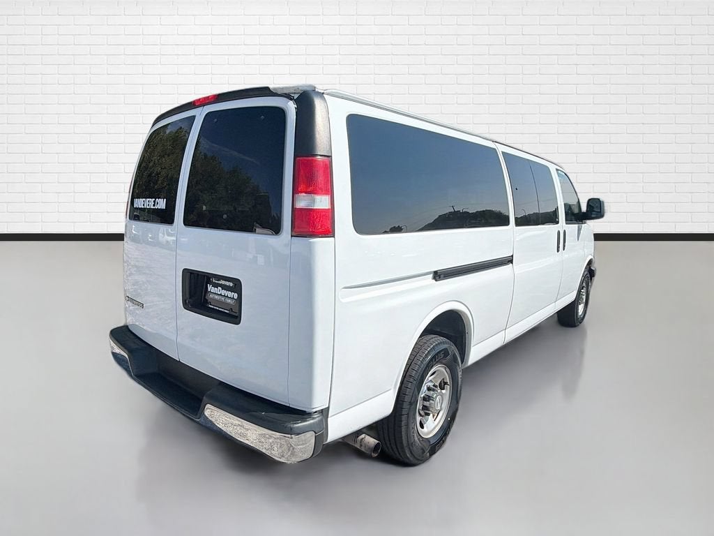 2019 Chevrolet Express Passenger 3500 LT