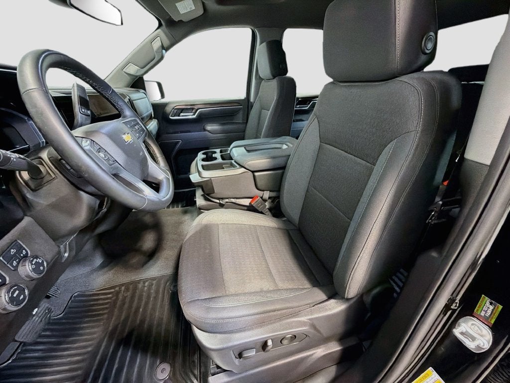 2025 Chevrolet Silverado 1500 LT (2FL)