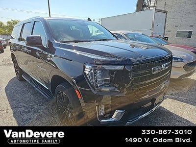 2024 GMC Yukon XL SLT