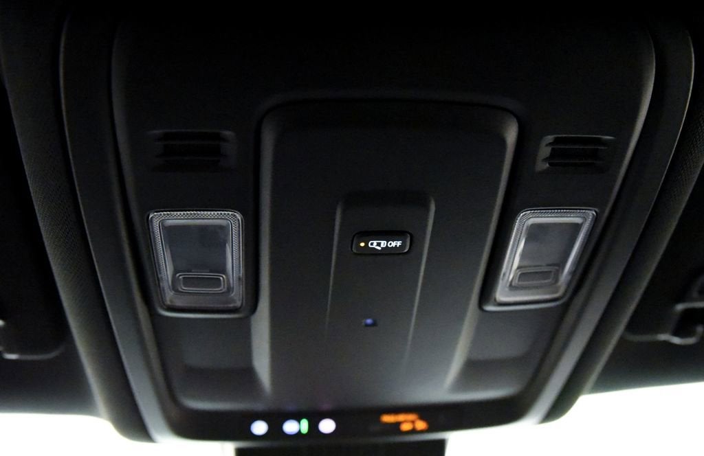 2025 Chevrolet Suburban LS