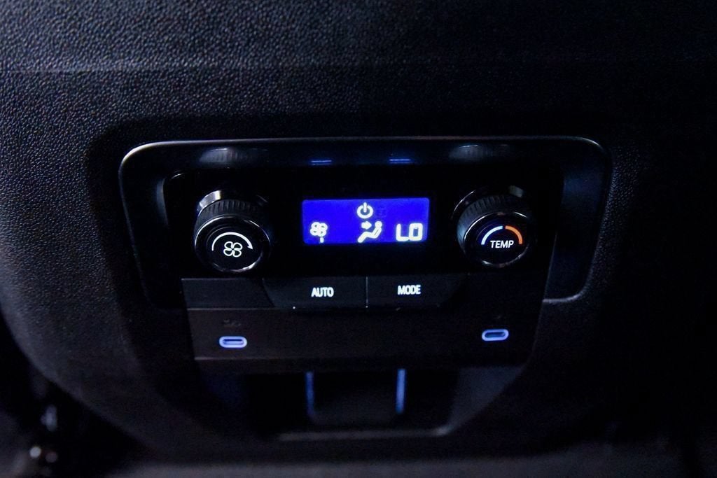 2025 Chevrolet Suburban LS