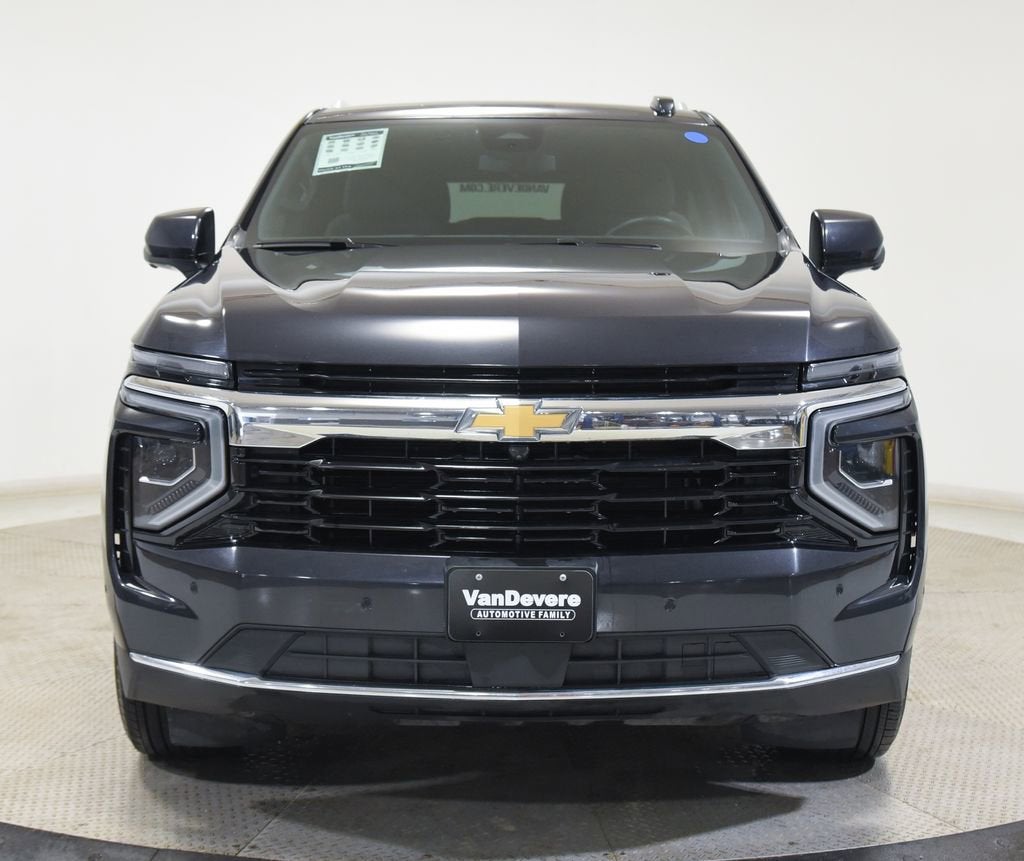 2025 Chevrolet Suburban LS