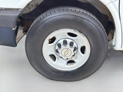 2013 Chevrolet Express Passenger 3500 LS