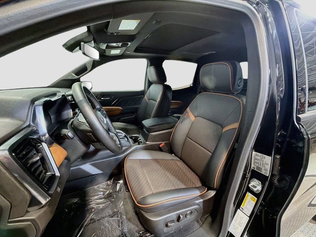 2025 GMC Canyon AT4