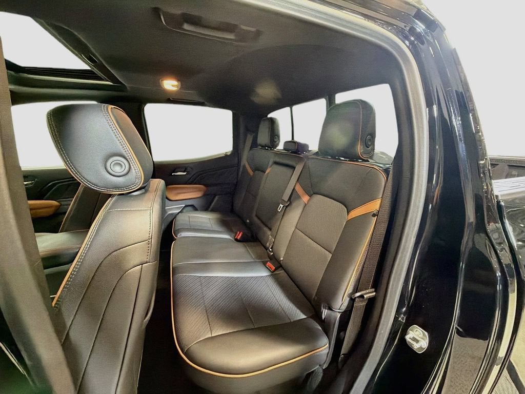2025 GMC Canyon AT4