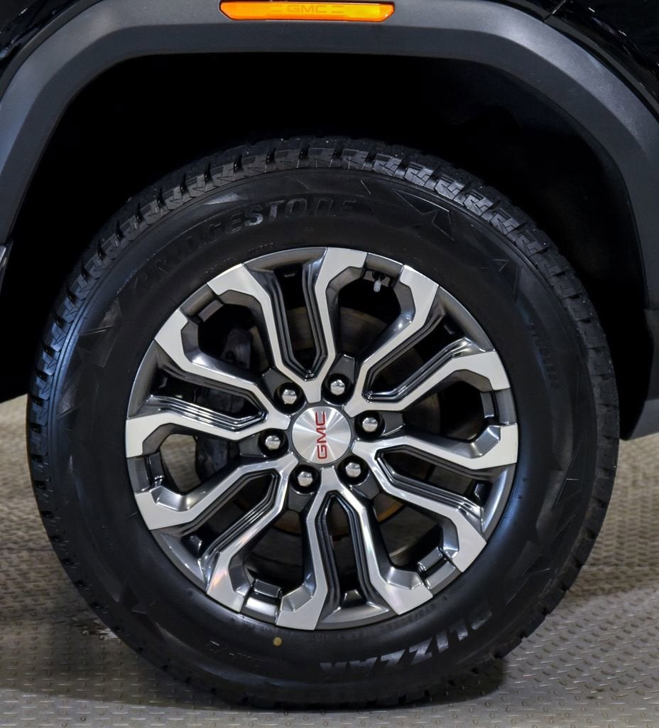 2024 GMC Canyon Denali