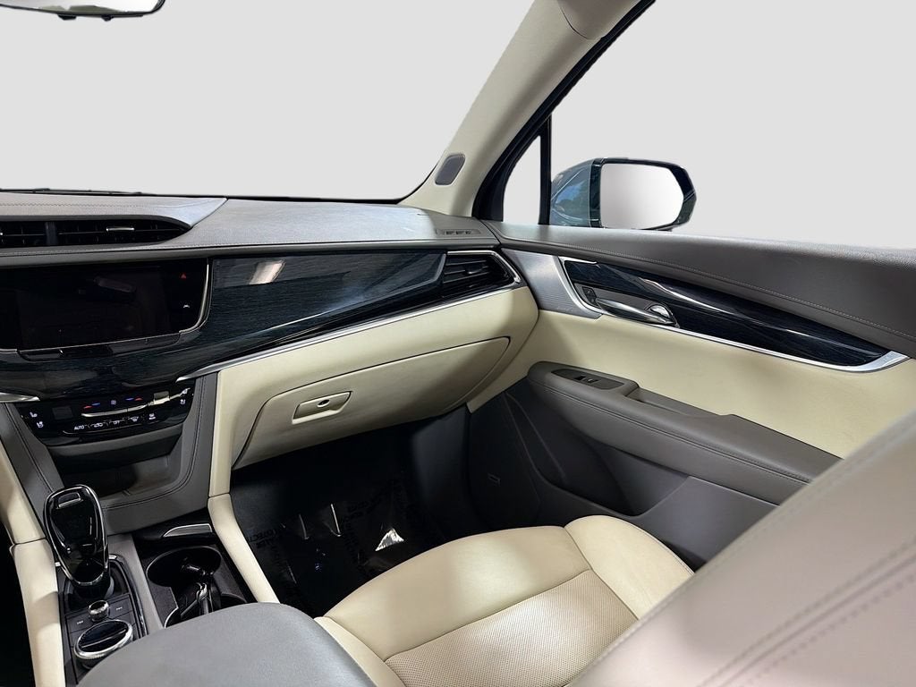 2023 Cadillac XT6 FWD Premium Luxury