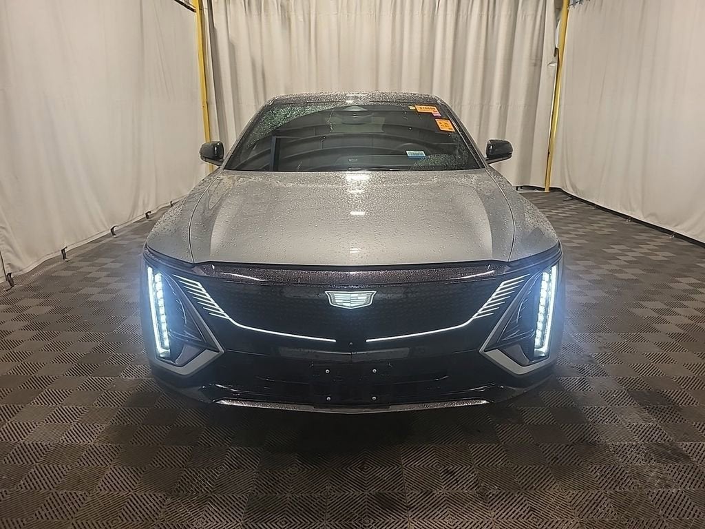 2024 Cadillac LYRIQ Sport 2