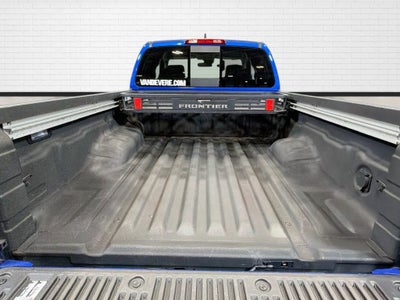2025 Nissan Frontier SV