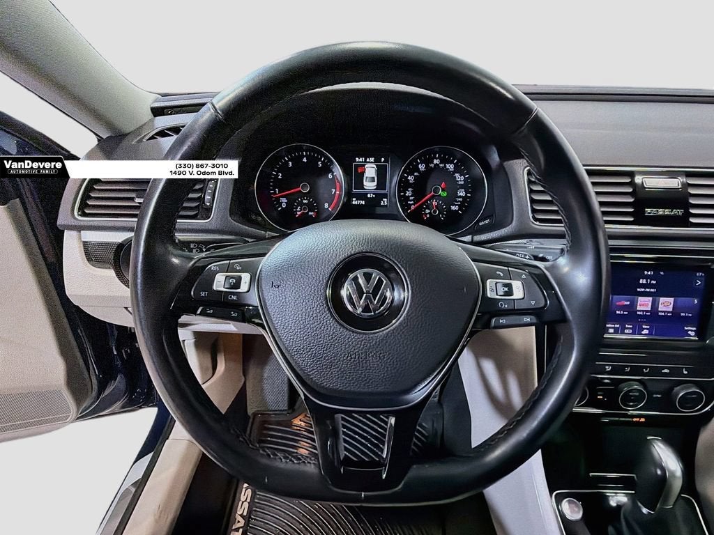 2019 Volkswagen Passat 2.0T SE R-Line