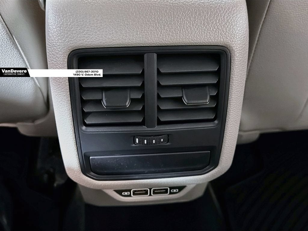 2019 Volkswagen Passat 2.0T SE R-Line