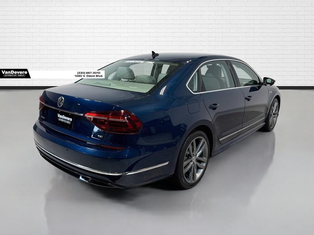 2019 Volkswagen Passat 2.0T SE R-Line