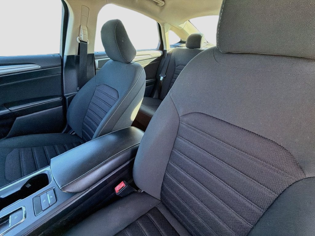 2020 Ford Fusion Hybrid SE