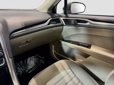2020 Ford Fusion Hybrid SE