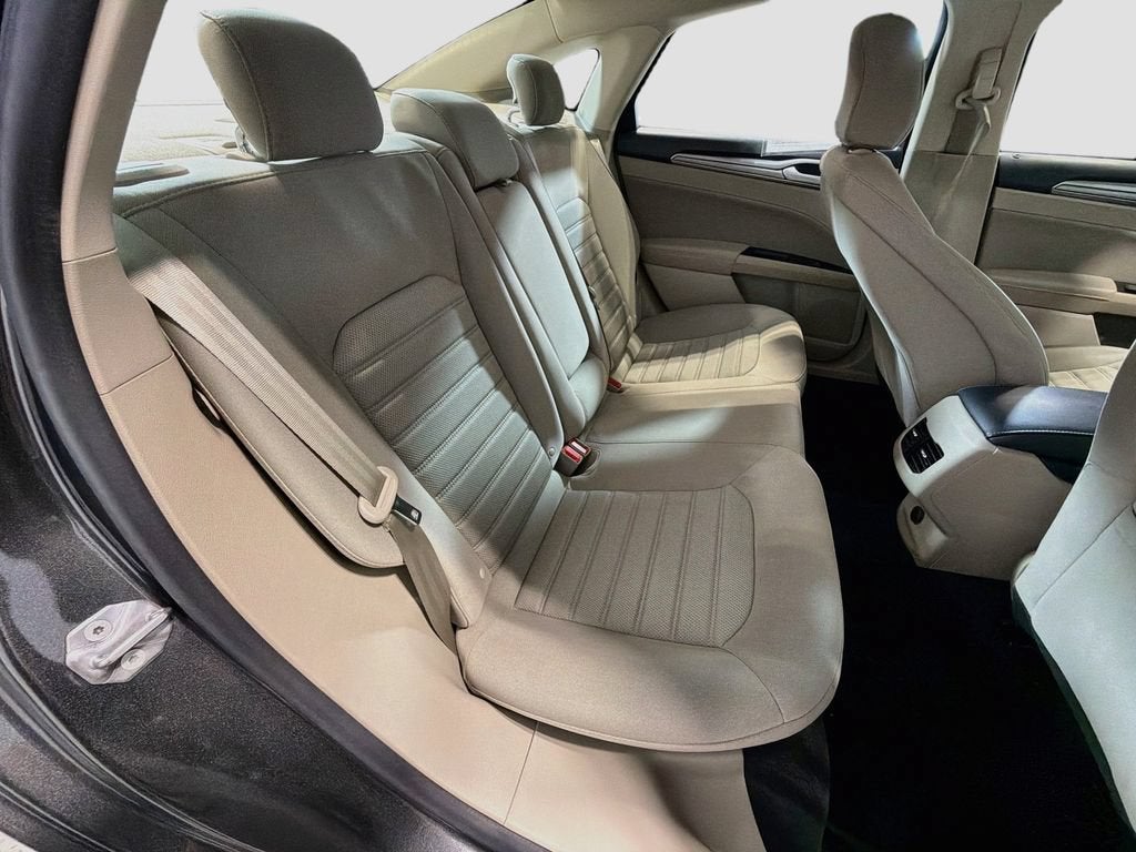2020 Ford Fusion Hybrid SE