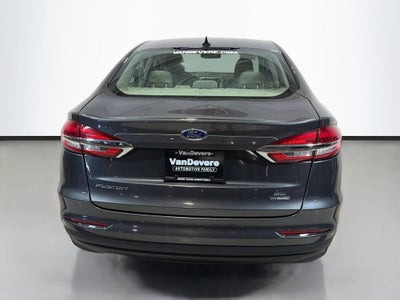 2020 Ford Fusion Hybrid SE