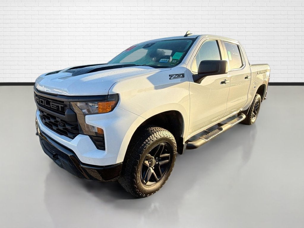 2023 Chevrolet Silverado 1500 Custom Trail Boss